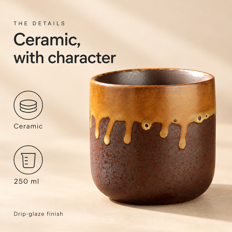Tasse mit brauner Laufglasur mit Angaben zu Keramikmaterial und 250 ml Fassungsvermögen