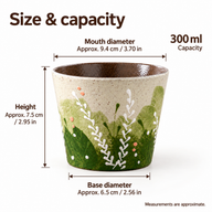 Tasse Wiese mit ca. 9,4 cm Öffnungsdurchmesser, 7,5 cm Höhe, 6,5 cm Bodendurchmesser und 300 ml Fassungsvermögen, mit Angaben in Zoll.