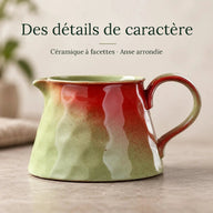Carafe verte et rouge du set de café filtre de 450 ml en gros plan