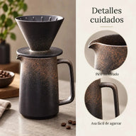 Pico y asa de la jarra de cerámica moteada de 550 ml