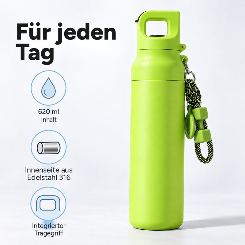 Grüne Flasche mit 620 ml Inhalt, Innenseite aus Edelstahl 316 und integriertem Tragegriff
