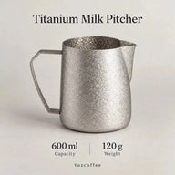 Capacité de 600 ml et poids de 120 g du pichet en titane