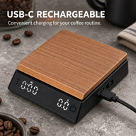 나뭇결 커피 저울의 USB-C 충전 포트