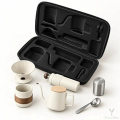Pour-over-Reiseset – 6-teilig, Handkaffeemühle, Schwanenhalskanne, Handfilter und Tasche