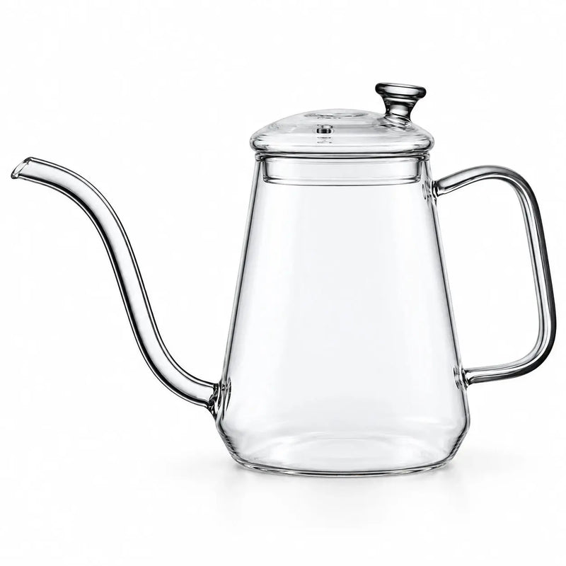Transparante glazen zwanenhalsketel van Yozcoffee van 600 ml met glazen deksel op een witte achtergrond