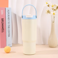 White Yozcoffee 750ml tumbler with folding carry handle and closed dual-drink lid