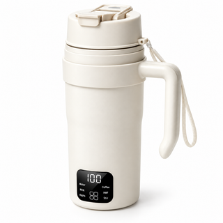 Vaso hervidor eléctrico marfil de 550 ml con asa extraíble y tapa con dos opciones para beber sobre fondo blanco