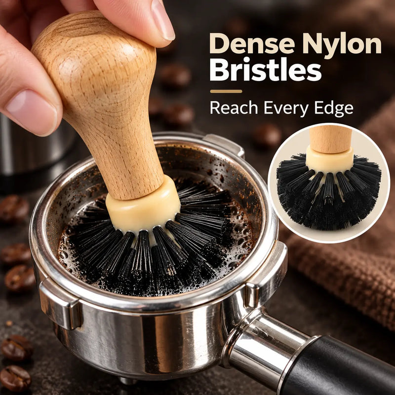 Portafilter Cleaning Brush – Wooden Handle, 51mm & 58mm - imagen del producto